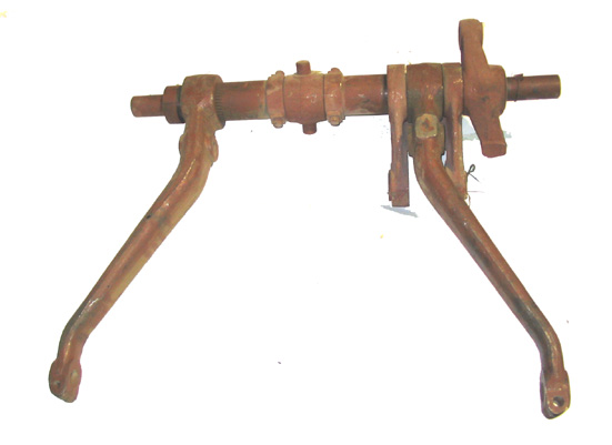 Ось верхняя с рычагом (Т-150кол.)  151.56.016-3А